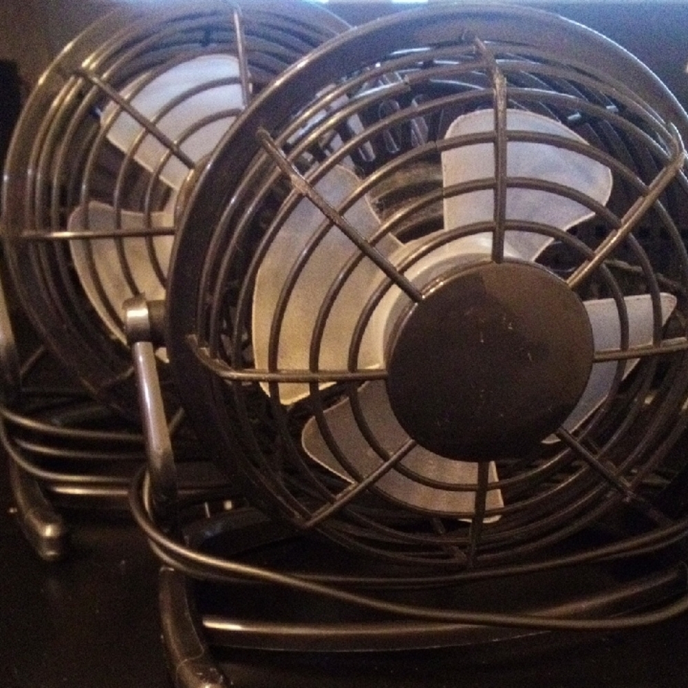 Mini USB Desk Fans - Black with White Blades (Set of 2)